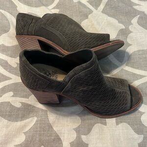 Olive green Peep toe heels